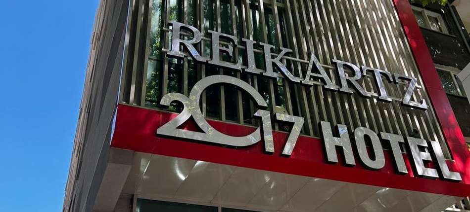 2017 Hotel